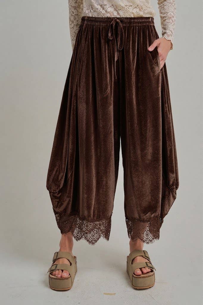 HOLIDAY VELVET FLOWY WIDE BALLOON LEG PANTS