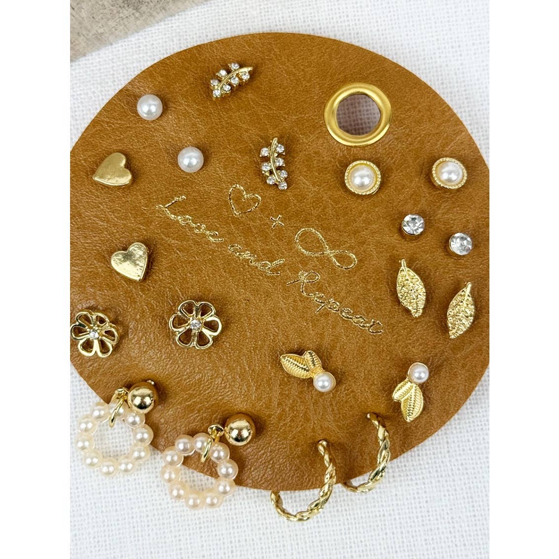 Everyday Charming Minimal Earrings: GOLD / ONE(6)