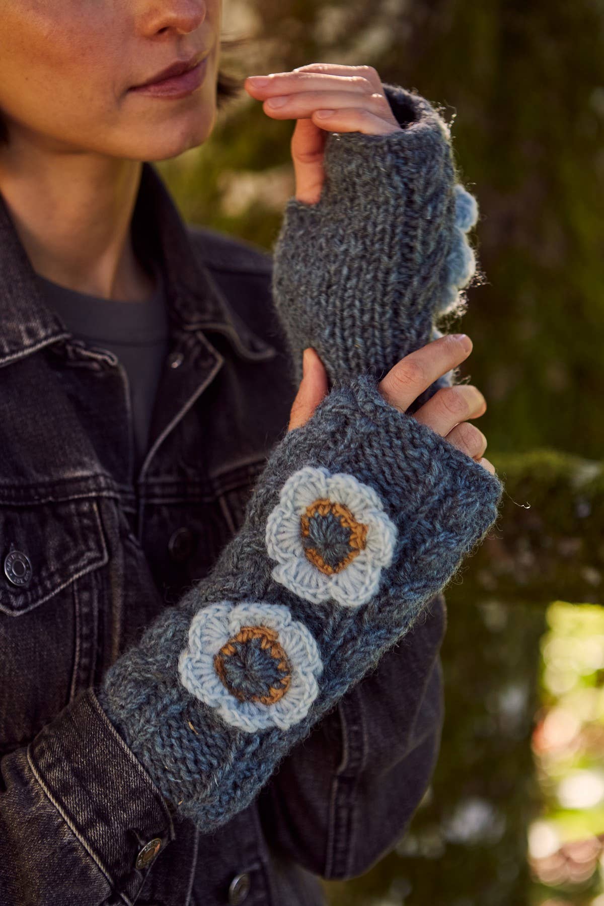 Sorrento Cable Knit Fingerless Glove Crochet Flower Teal