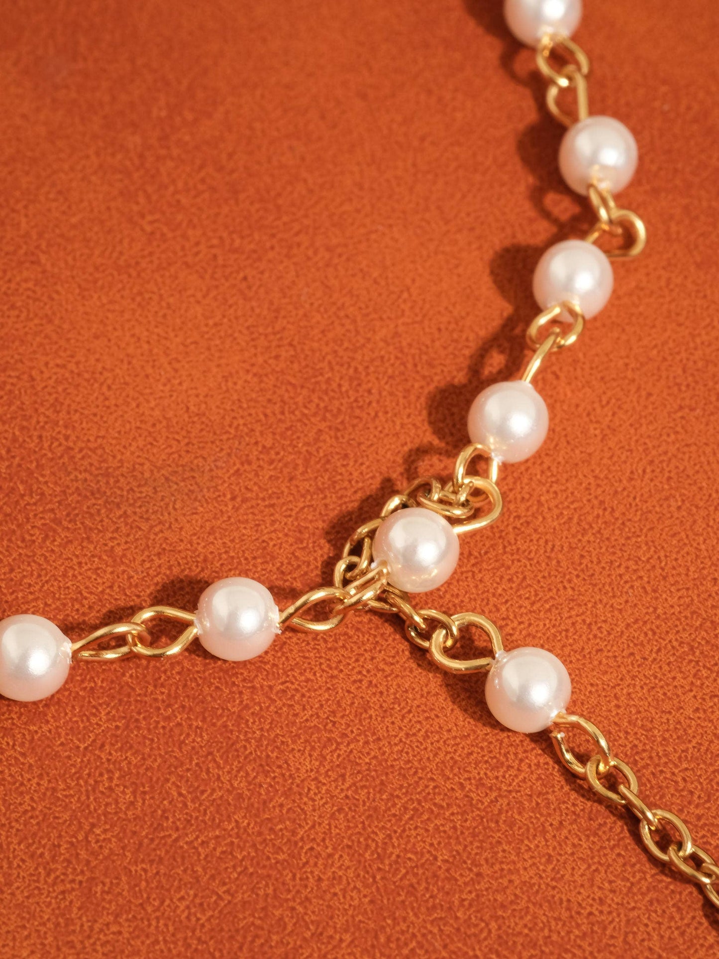 Windsor 18K Gold Non-Tarnish Pearl Hand Chain Bracelet: Yellow Gold