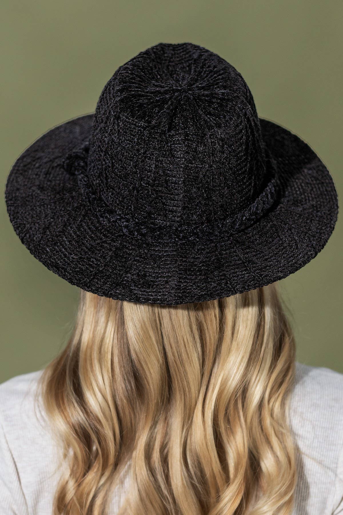 Chenille Pattern Fedora With Breaded Band : BLACK(BK)