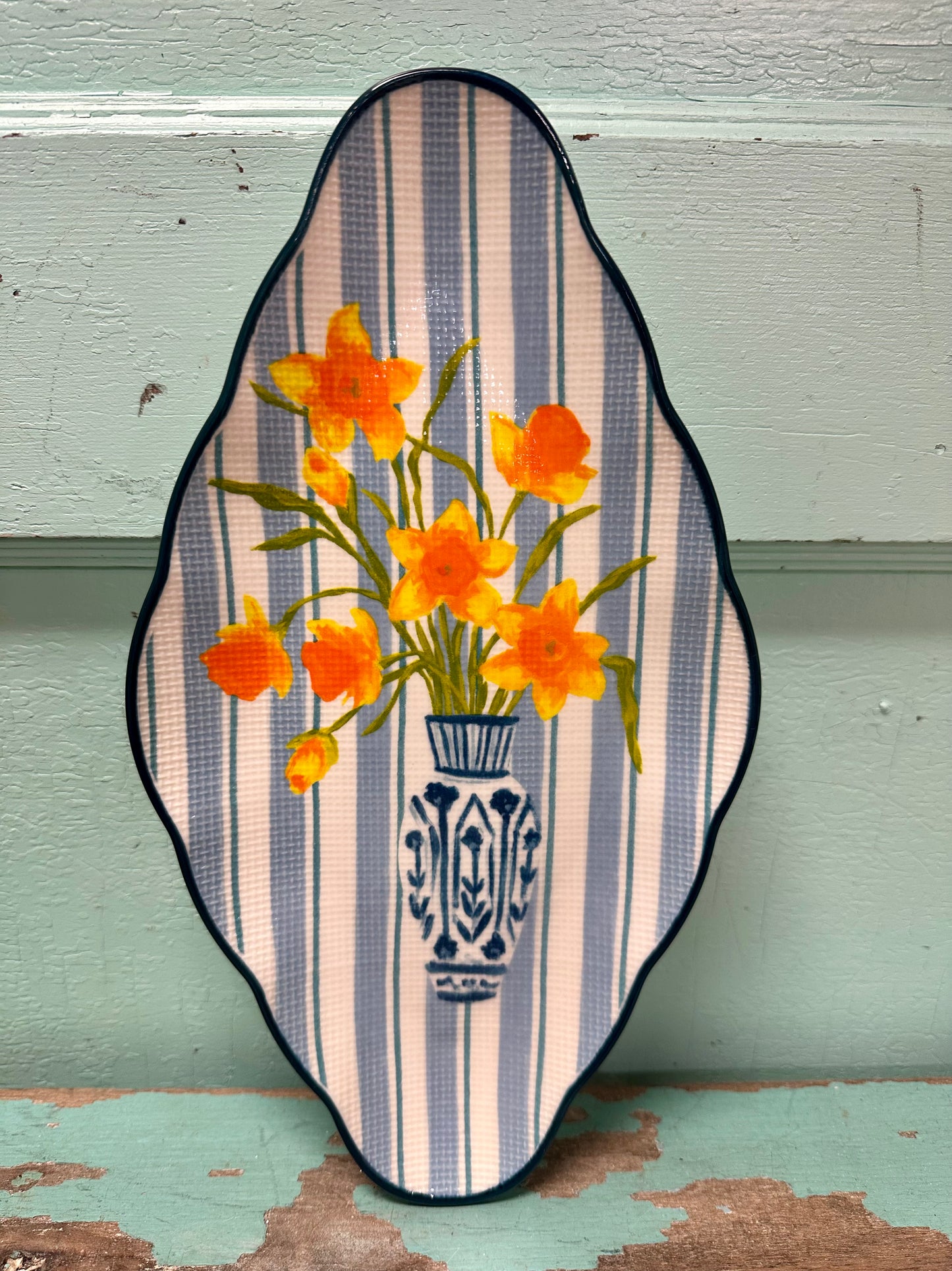 Textured Stoneware Plate w/ Flowers in Vase, 2 Styles