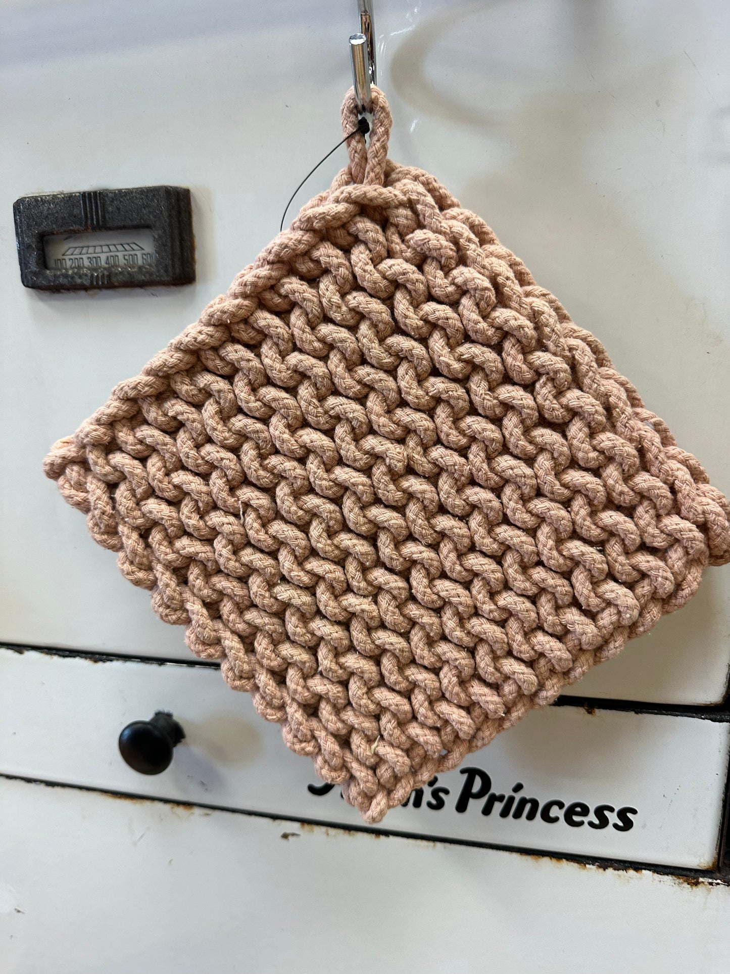 Woven Pot Holder