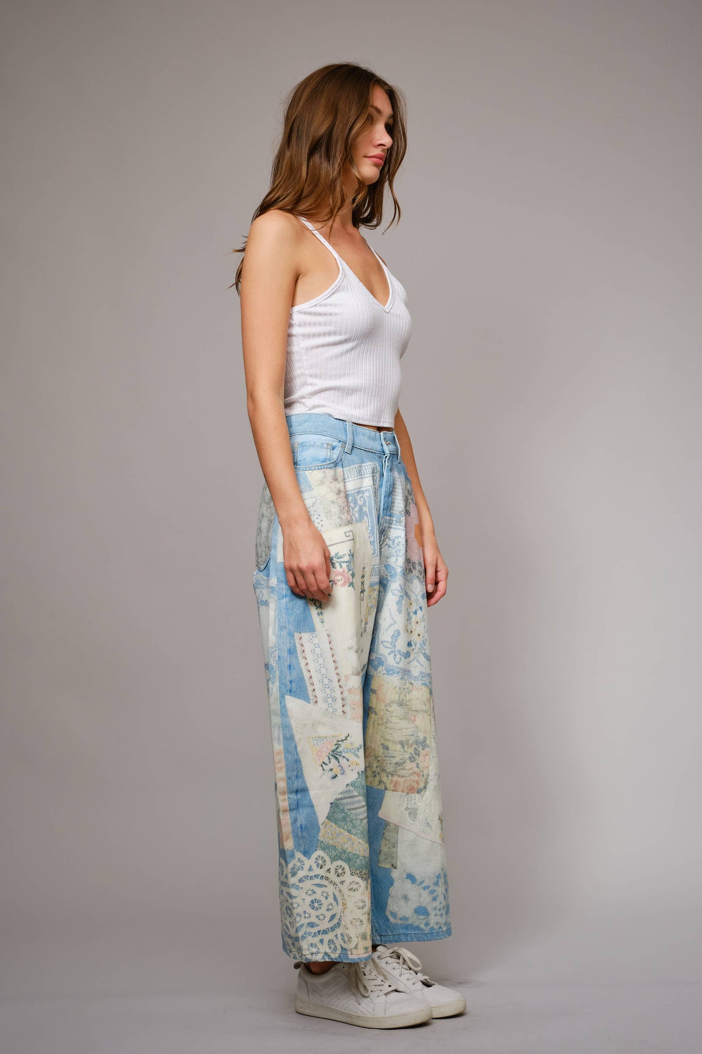 Patch Print Barrel Leg Jeans