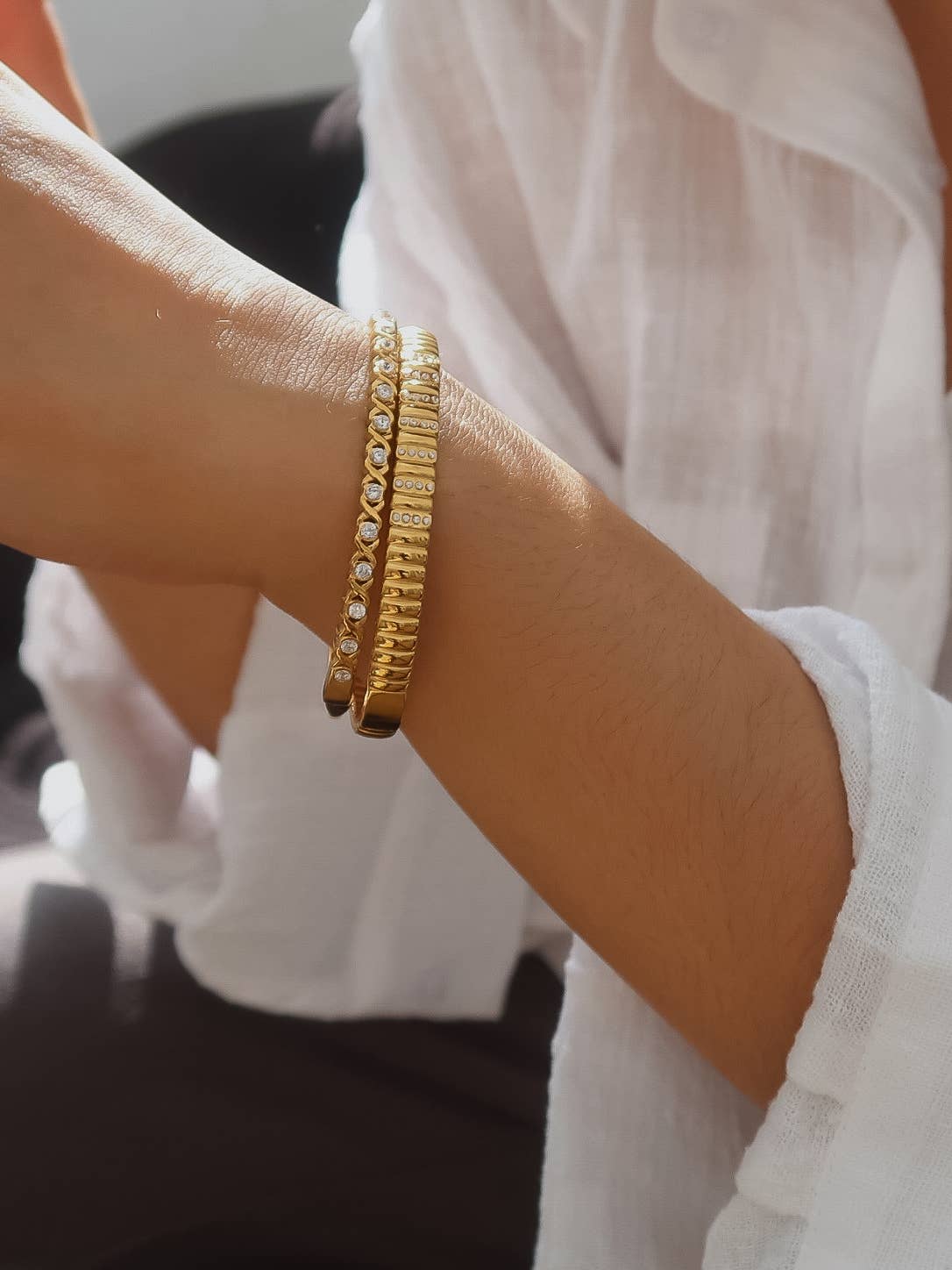 Monelle 18K Gold Non-Tarnish CZ Bangle Bracelet: Yellow Gold
