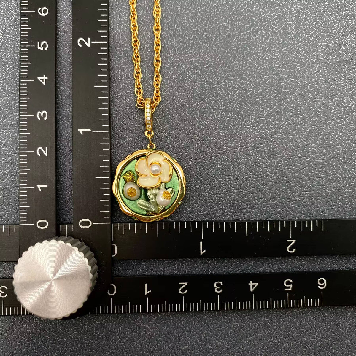 Oil Painting Style Pearl Flower Charm 18K Golden Necklace