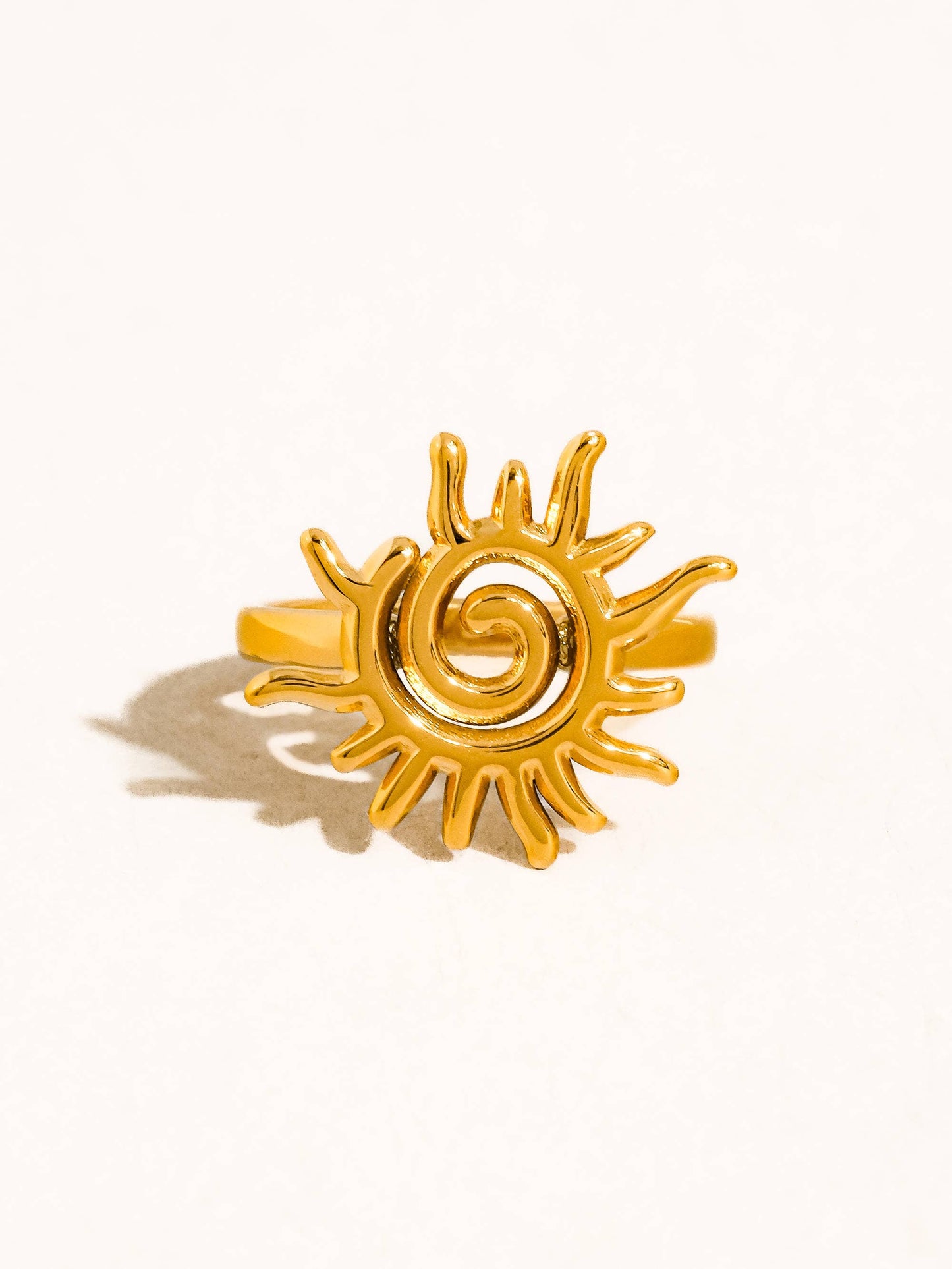 Starwyn 18K Gold Non-Tarnish Sun Spiral Statement Ring: Yellow Gold