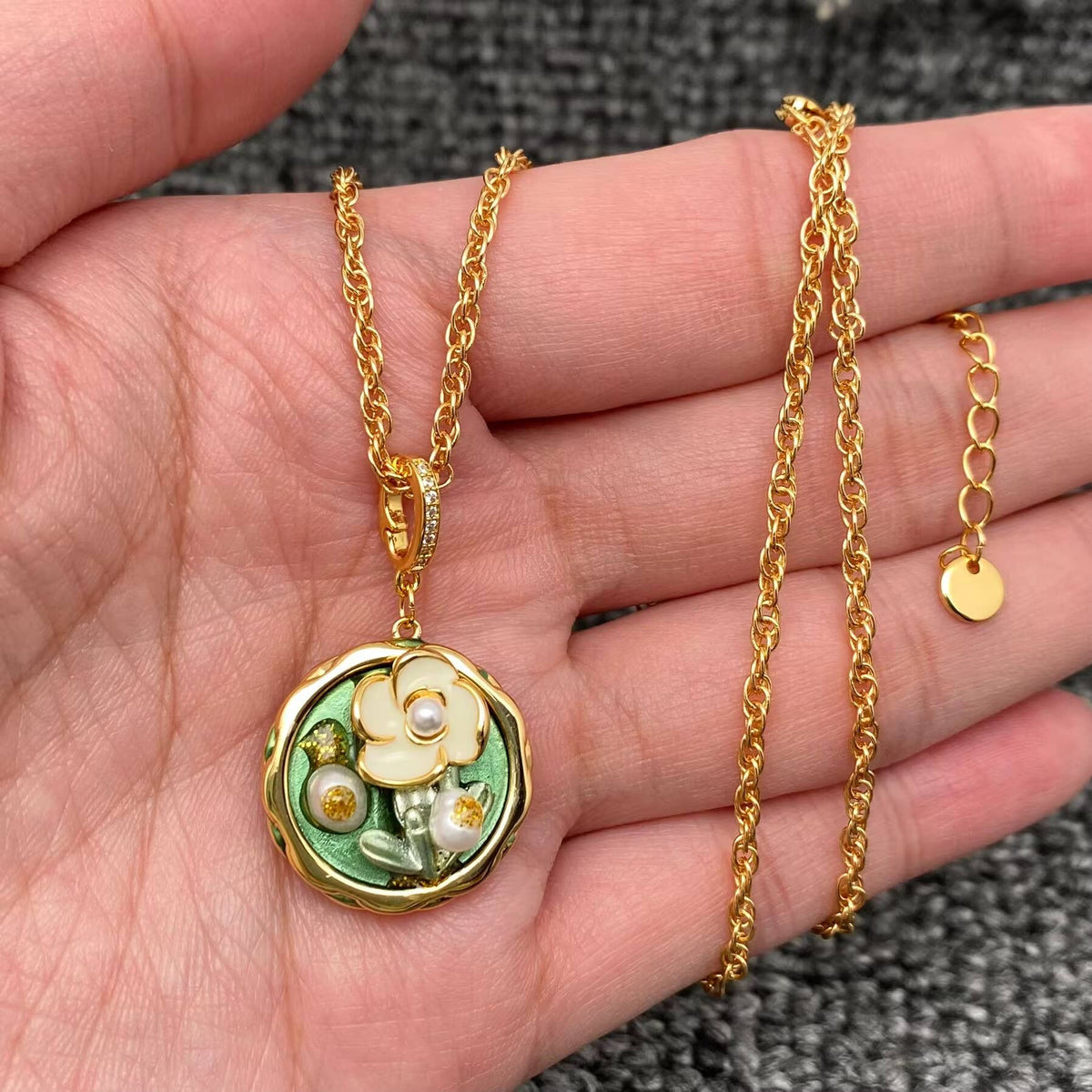 Oil Painting Style Pearl Flower Charm 18K Golden Necklace