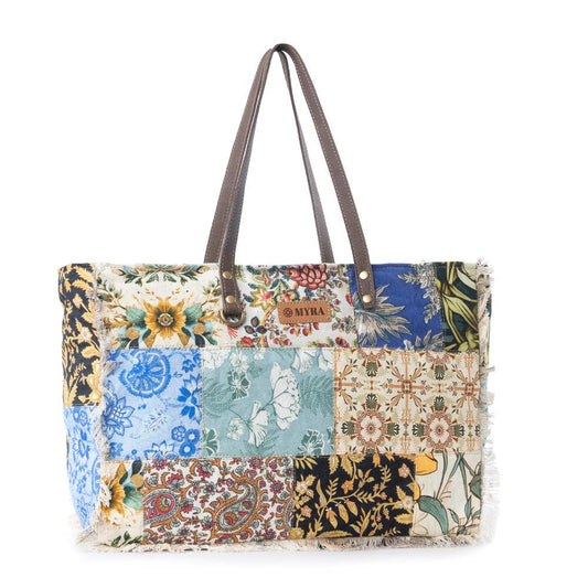Myra Sundial Hollow Weekender Bag in Multi Patch: Multi Patch