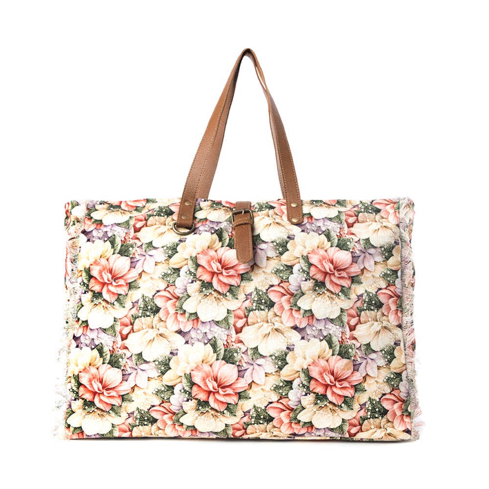 Myra Meadow Crest Weekender Bag in Floral Multi: Floral Multi