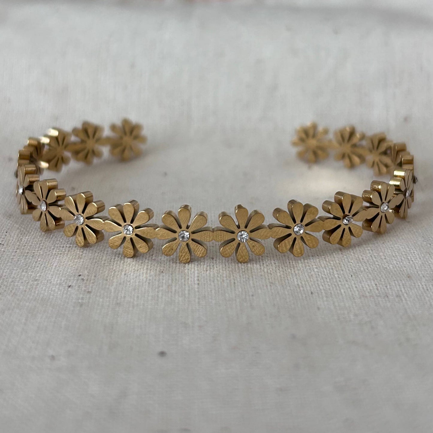 Flowers Bangle Bracelet Cuff 18k Gold stainless steel
