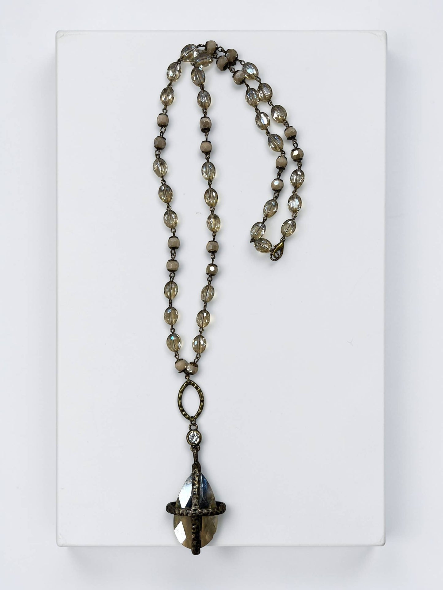 30” champ ivory mix necklace with 3 station heirloom pendant