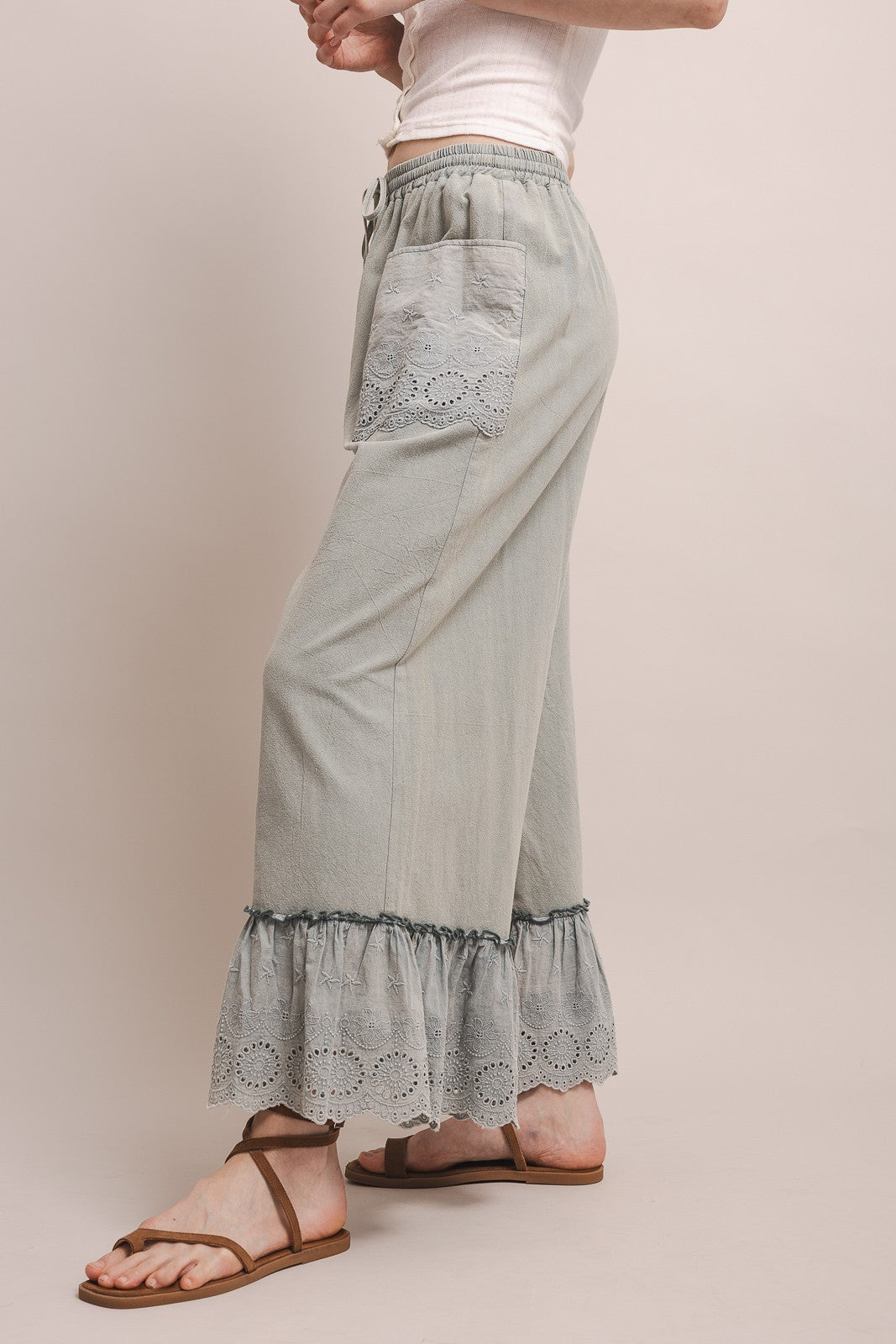 EYELET LACE BLOOMER PANTS