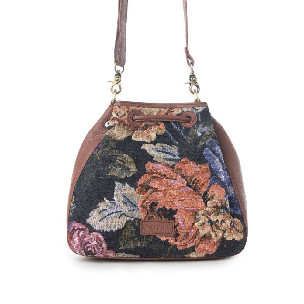 Myra Old Soul Bucket Bag in Vintage Mauve: Vintage Mauve