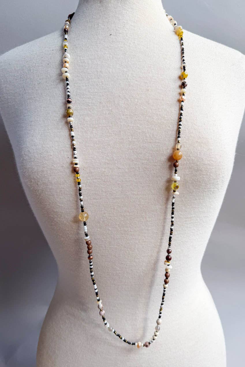 Begonia Necklace Beige