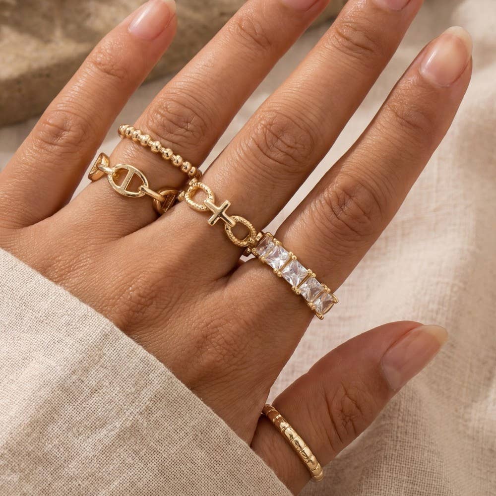 Five Piece Assorted Rings Set: GCL