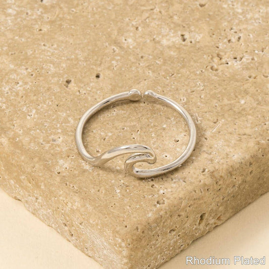 Gold Dipped Wave Cutout Adjustable Ring: S