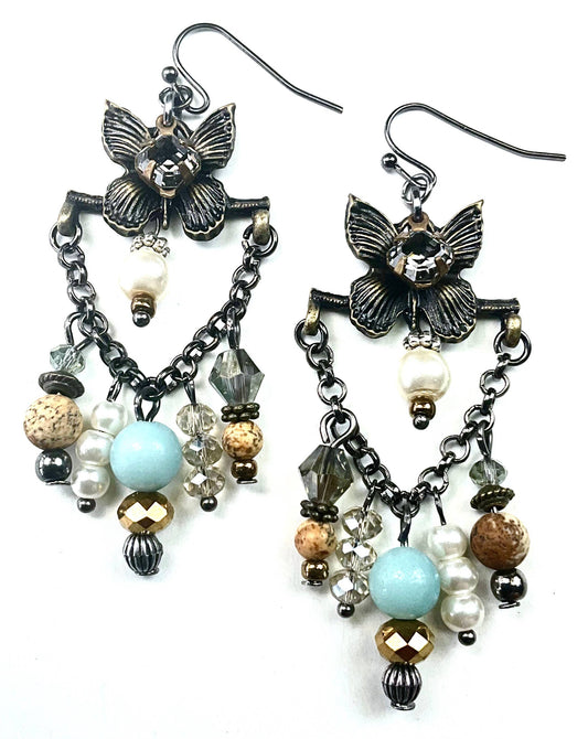 ER BUTTERFLY W/CHAIN & CHARM DANGLES