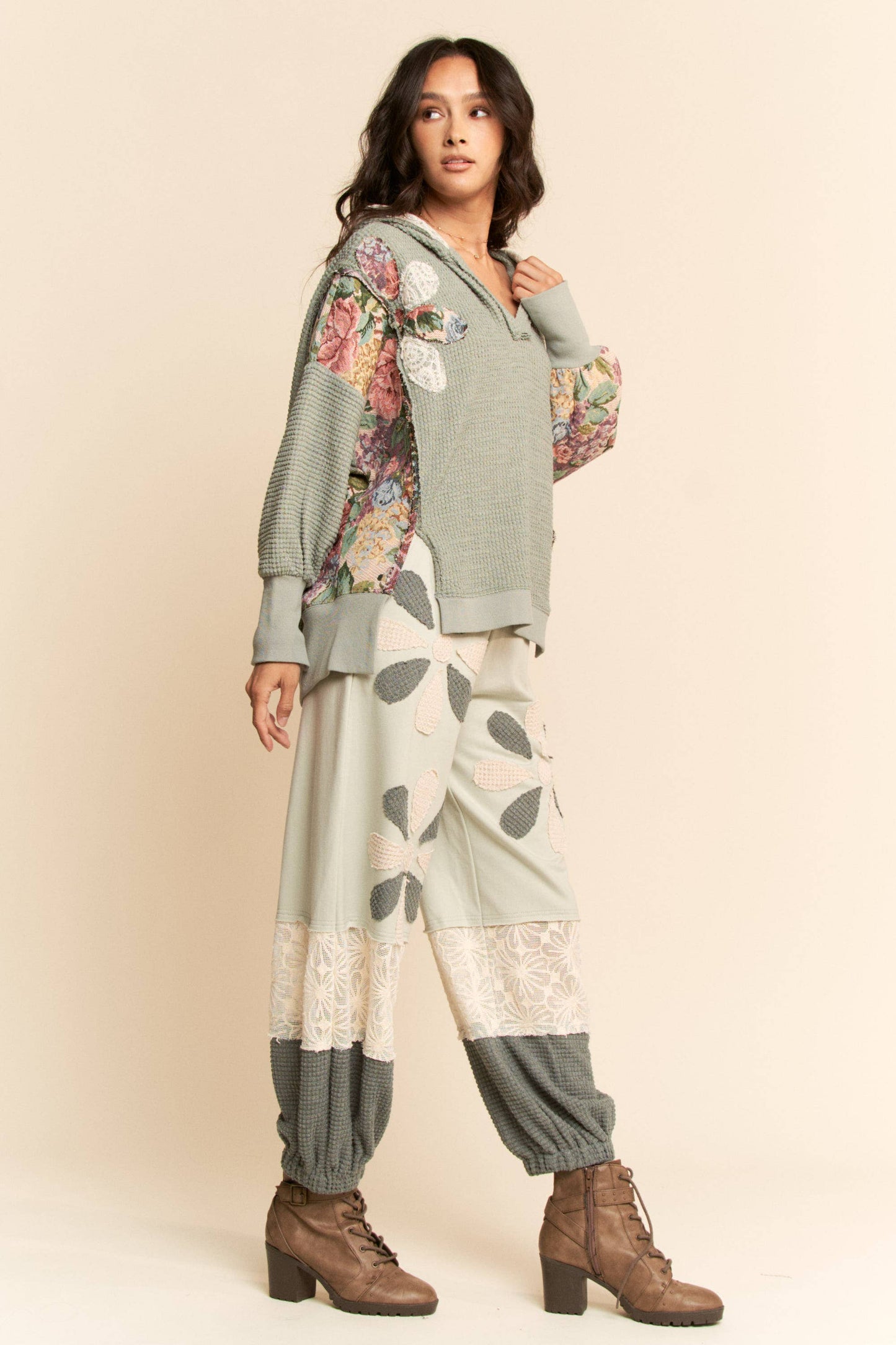 SOFT WAFFLE KNIT FLOWER PATCHWORK HOODIE TOP