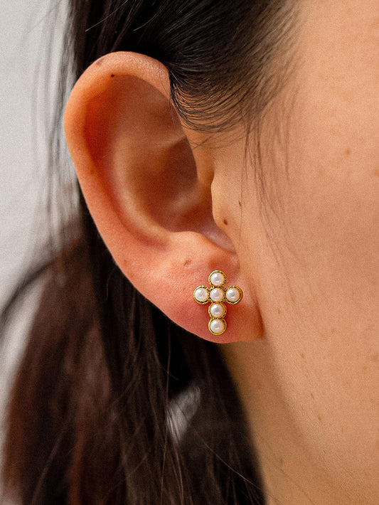Telo 18K Non-Tarnish Pearl Cross Stud: White