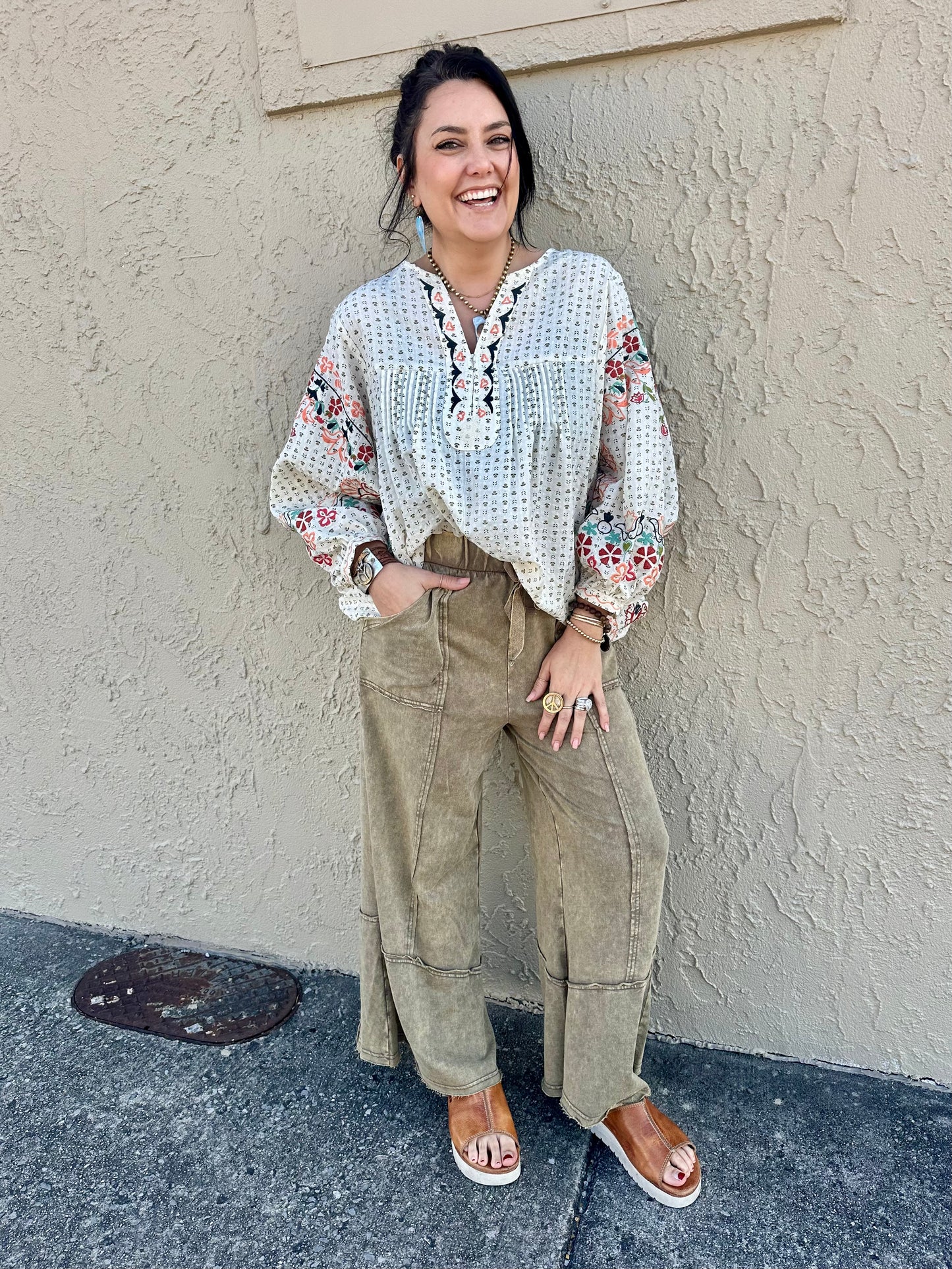 EMBROIDERY DETAILING BLOUSE