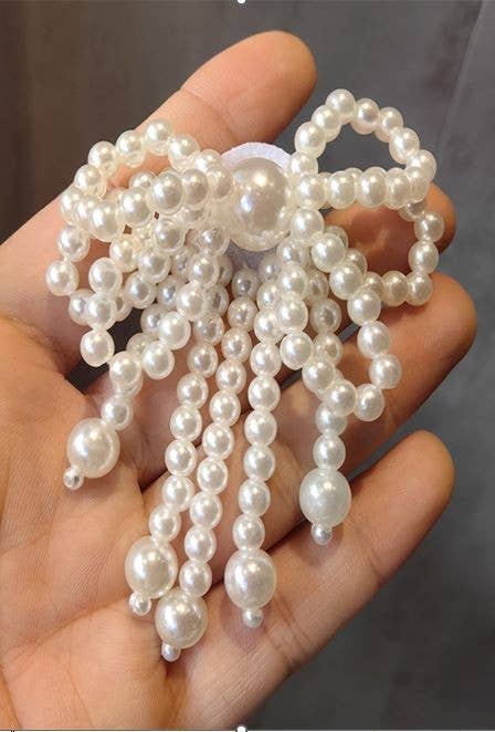 CLASSIC PEARL BOW RIBBON SHOE CHARM | 40SD100: PEARL