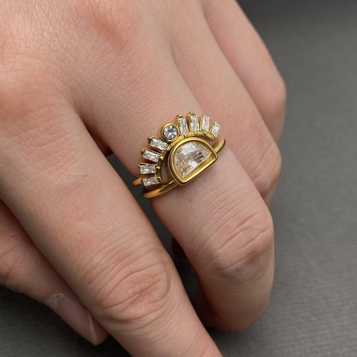 Zircon Inlaid 18K Gold Plated Stainless Steel Ring - FGS: 6