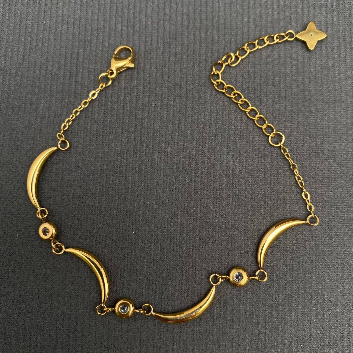 Glossy Crescent Moon 18K Gold Plated SS Bracelet - FGS/MS