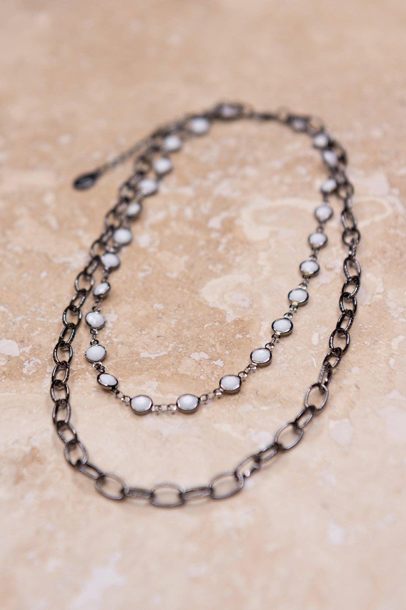 Kadee Necklace in White/Hematite