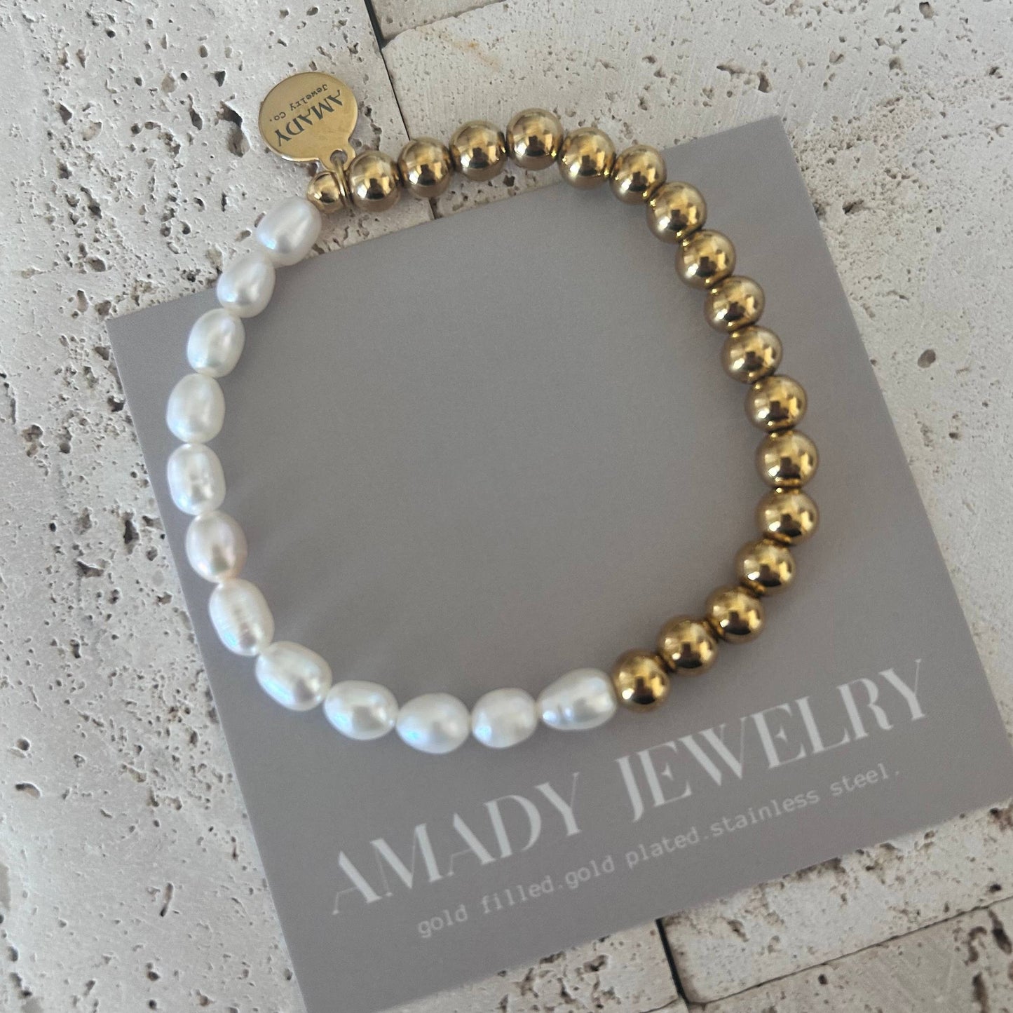 Pearls Bracelet Gold plated beads adjustable one size