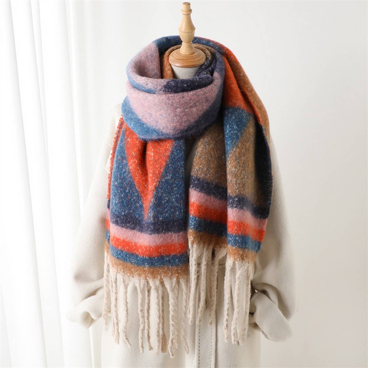 Modern Commuter Triangle Fringe Winter Scarf_CWASC2740: GREY / (OS) 2