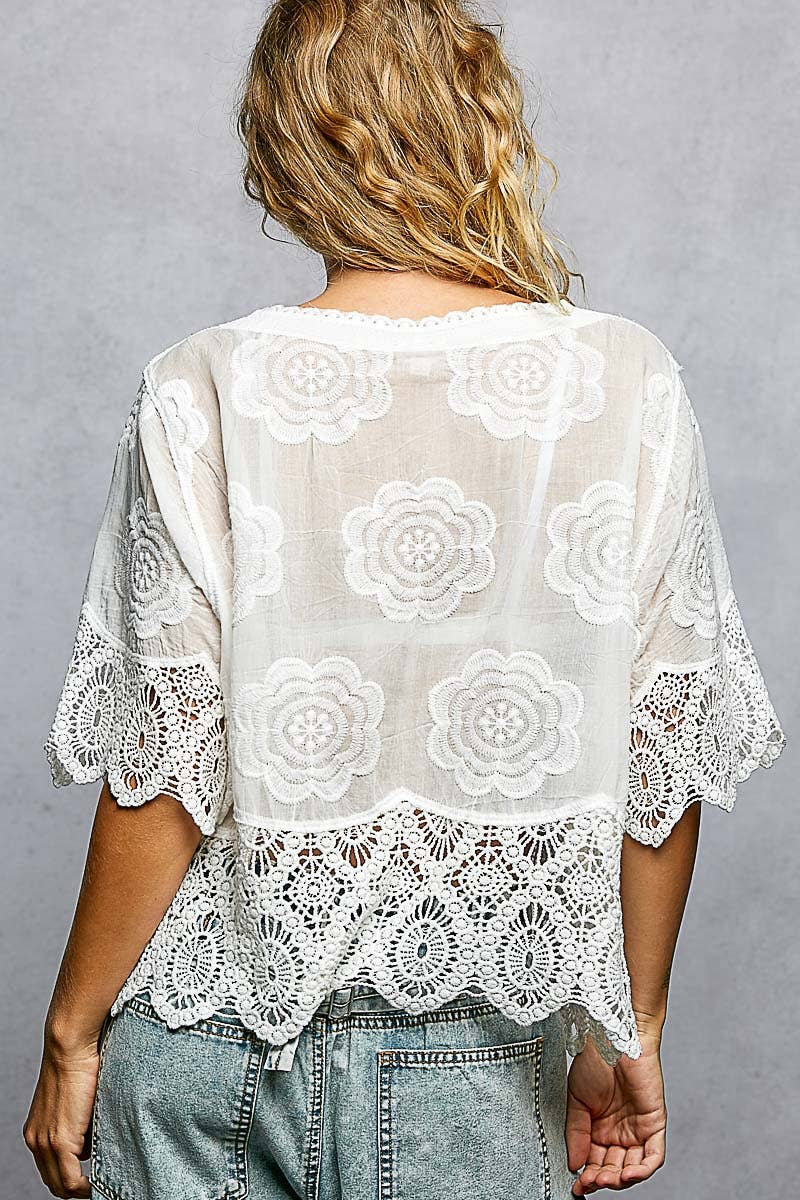 Crochet Trim Neckline Short Sleeve Jacket Top: NATURAL / Os