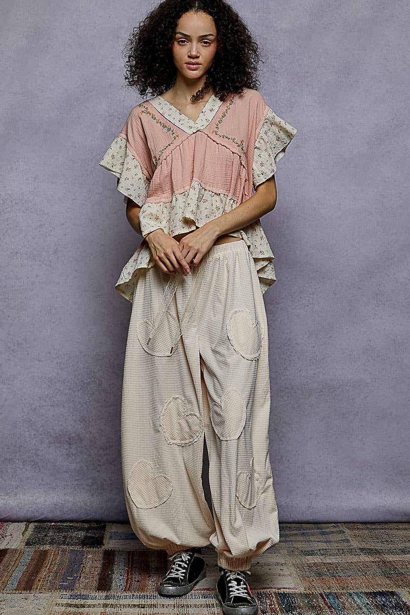 embroidery woven top: SALMON PINK