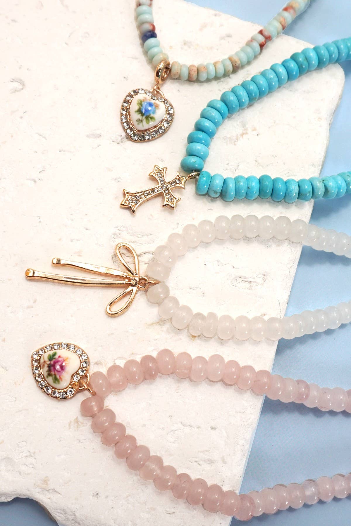 NATURAL SEMI PRECIOUS STONE BEADED CHARM NECKLACE | 80N91561: Rose Quartz