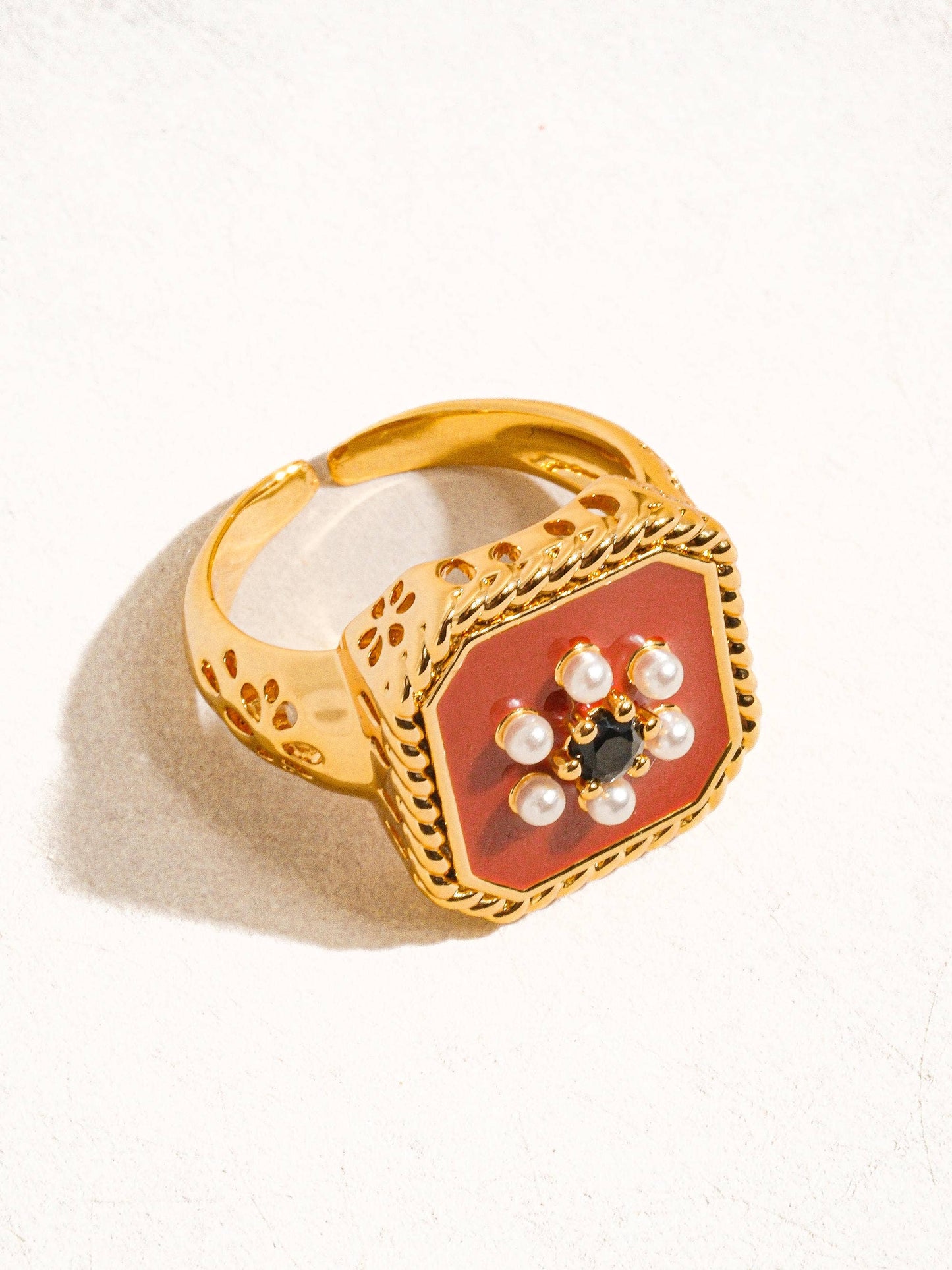Rouge 18K Gold Red Enamel Vintage Adjustable Ring: Red