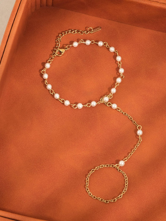 Windsor 18K Gold Non-Tarnish Pearl Hand Chain Bracelet: Yellow Gold