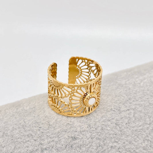 Shell Hollow Flower Design 14K Gold Plated Ring - FGS