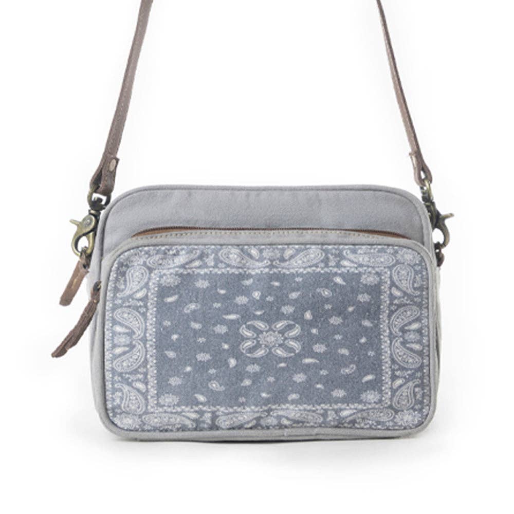 Myra Paisley Plains Pouch in Smoky Ash: Smoky Ash