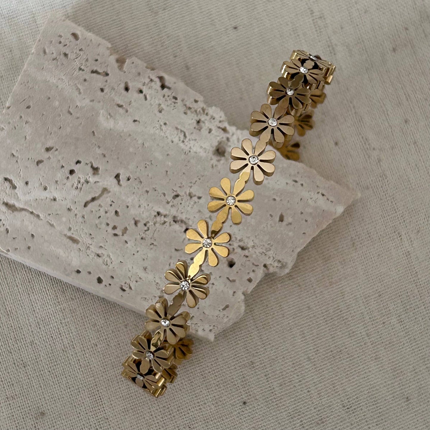 Flowers Bangle Bracelet Cuff 18k Gold stainless steel