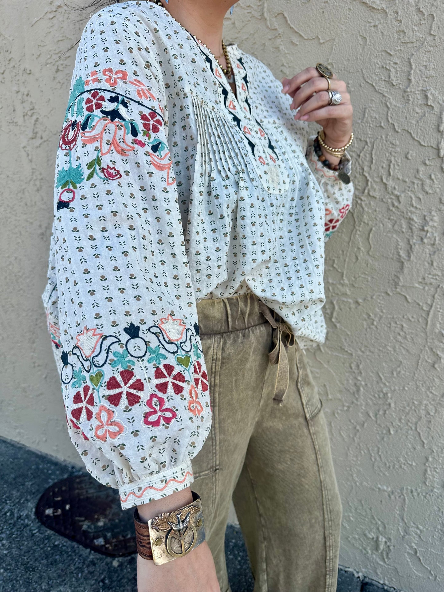 EMBROIDERY DETAILING BLOUSE