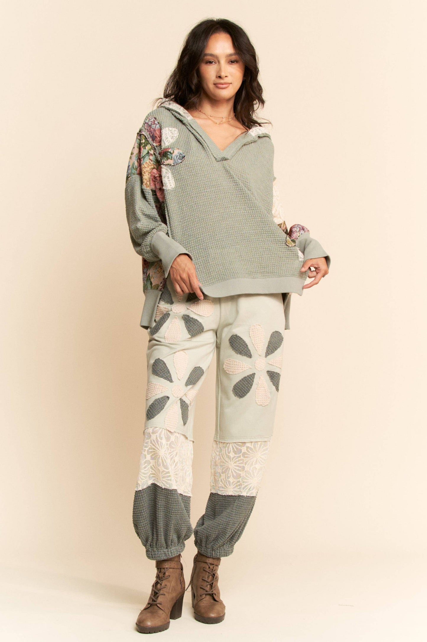 SOFT WAFFLE KNIT FLOWER PATCHWORK HOODIE TOP