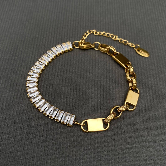 Square Zircon Iinked 18K Gold Plated S.Steel Bracelet - FGS: Golden