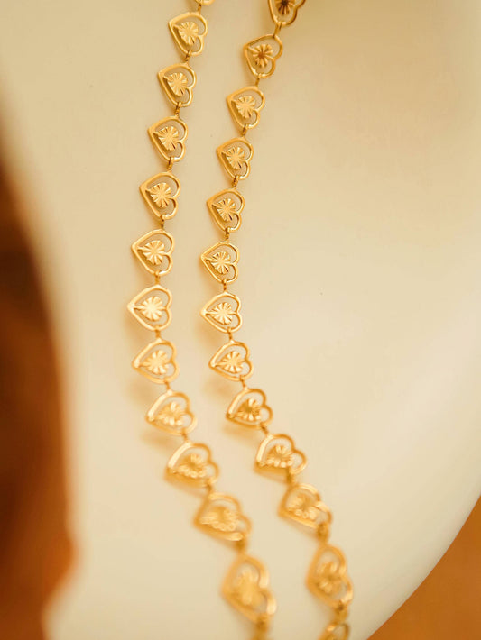 Agathe 18K Gold Non-Tarnish Dainty Heart Choker: Yellow Gold