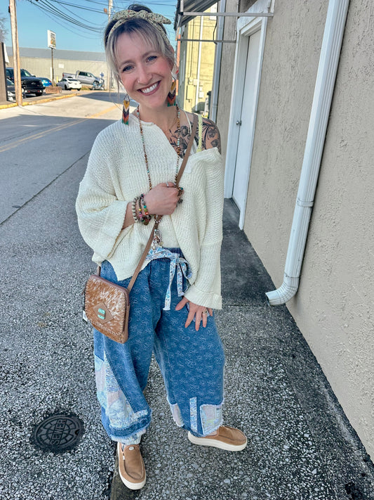 Front Slit Patch Folded Sleeve Pullover