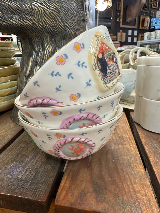 Embossed Hand-Painted Bowl with Gold Electroplating