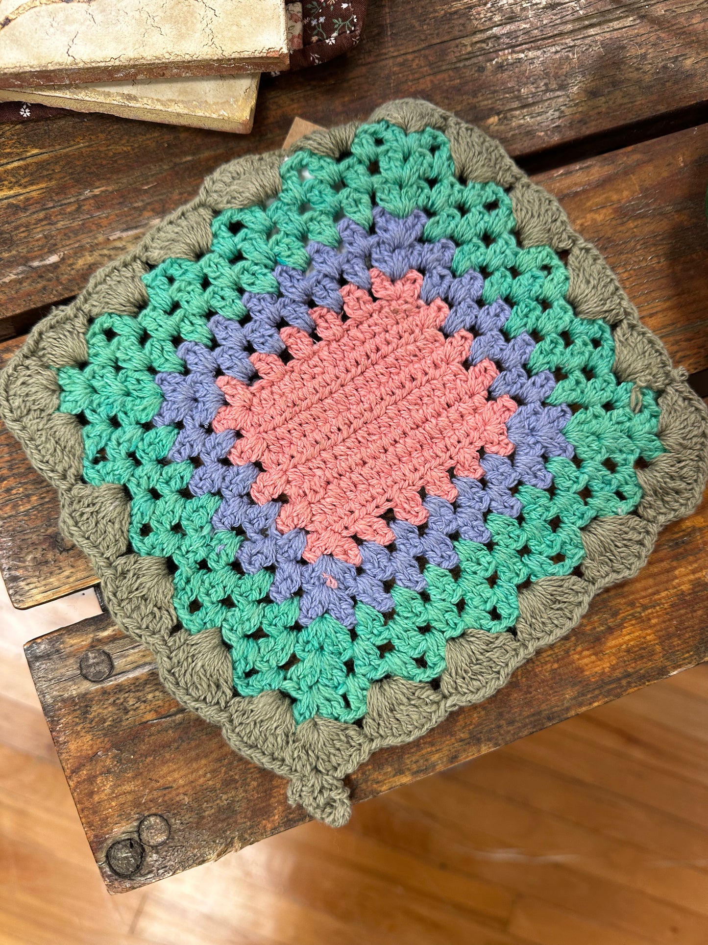 Cotton Crocheted Scalloped Pot Holder