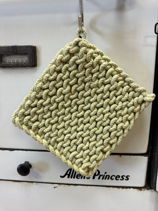 Woven Pot Holder