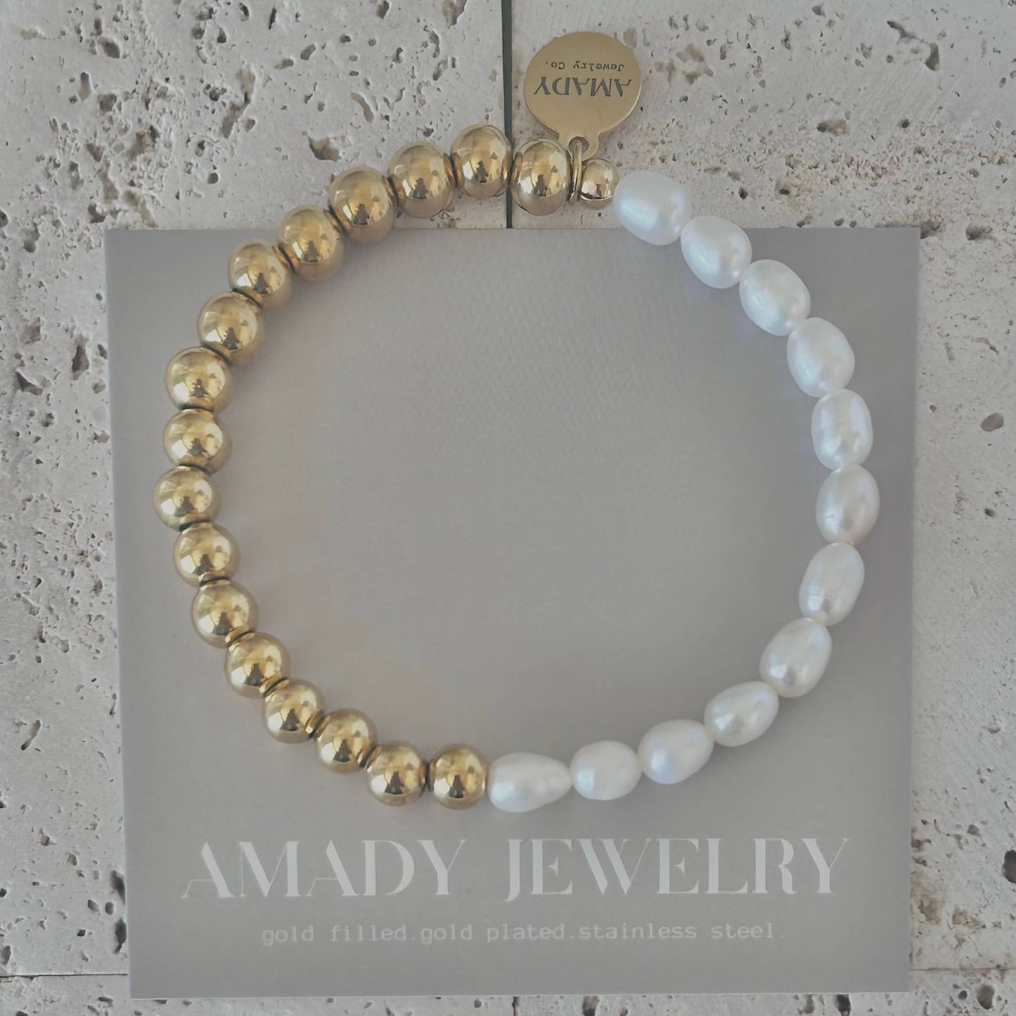 Pearls Bracelet Gold plated beads adjustable one size