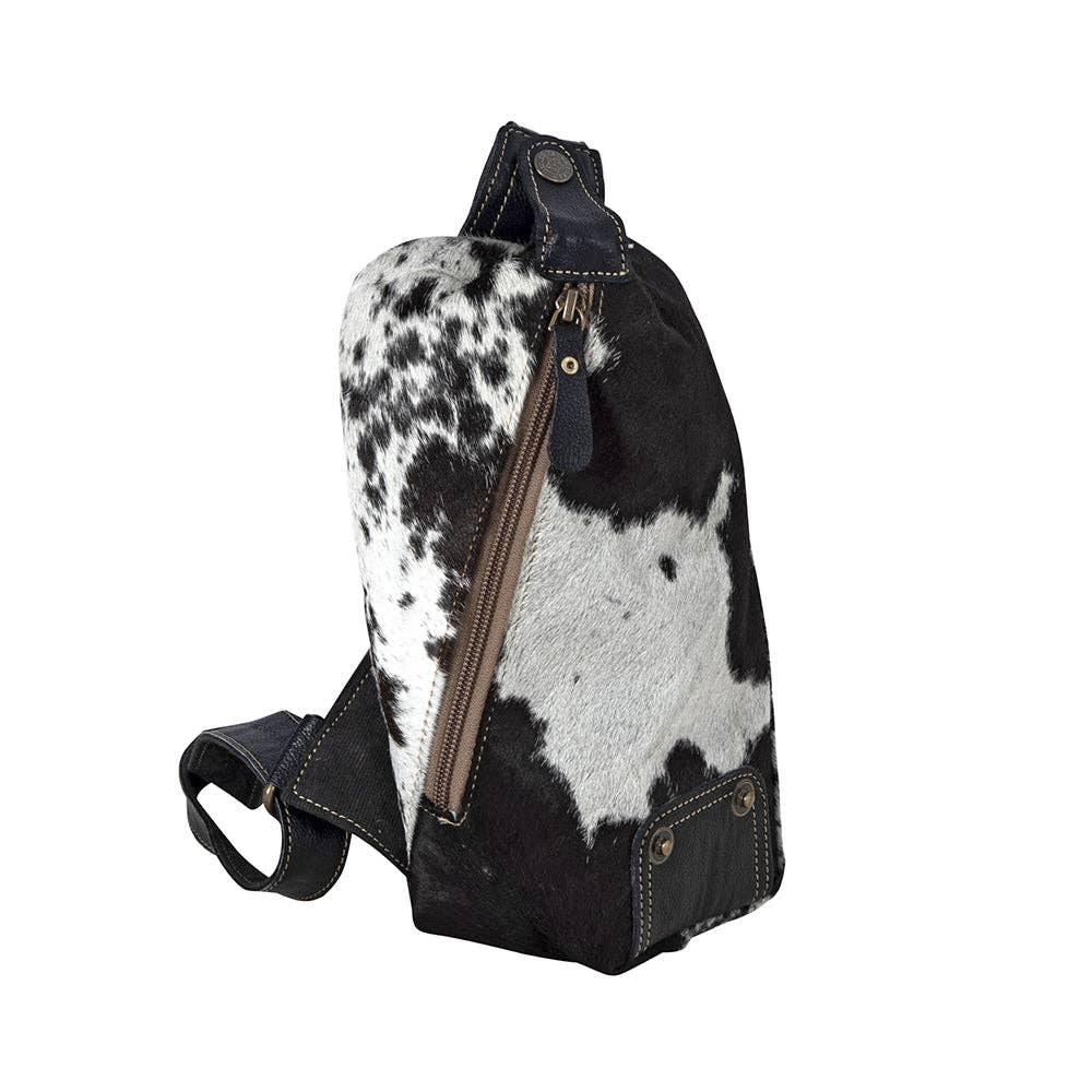 Robnette Ranch Fanny-Pack Bag in Dark & White: Single