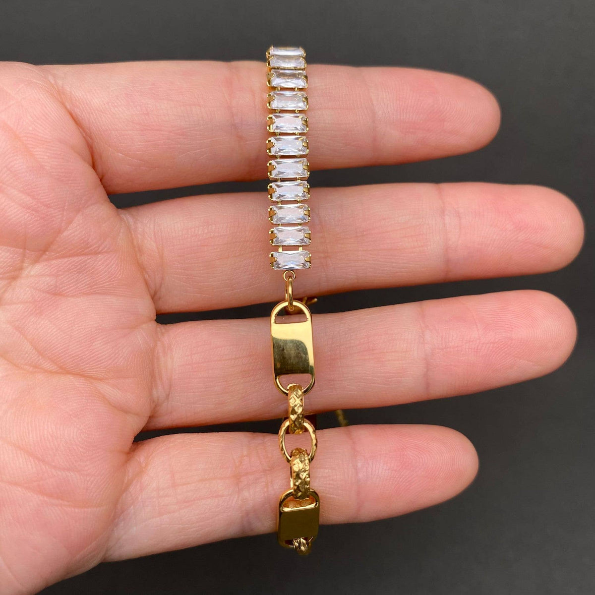 Square Zircon Iinked 18K Gold Plated S.Steel Bracelet - FGS: Golden
